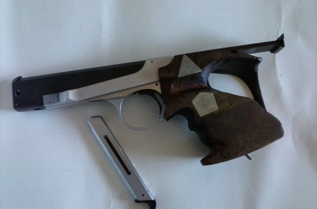 Para los nostálgicos del calibre 22 corto, cambio mi OLIMPIC 22C por pistola de aire o algo similar, está 00