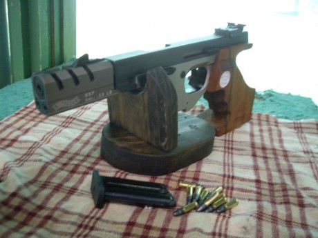  IMGP8671.JPG VENDO WALTHER EXPERT    IMPOLUTA   POR 800 EUROS PORTES INCUIDOS  

CON TODOS SUS ACCESORIOS 00