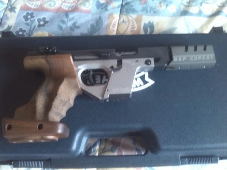  IMGP8671.JPG VENDO WALTHER EXPERT    IMPOLUTA   POR 800 EUROS PORTES INCUIDOS  

CON TODOS SUS ACCESORIOS 50