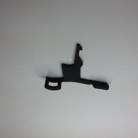 SE VENDE 

PIEZA PARA CONVERTIR LA PALANCA DE CARGA DE LA CARABINA S&W MP 15-22 EN AMBIDIESTRA Y ADEMAS 01