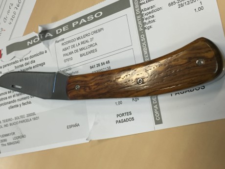   COMPUESTO Y SIN NOVIA  
Esto es lo que se dice en mi pueblo al novio al que su pareja le deja plantado 00