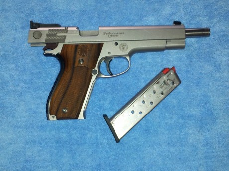 ¡ Hola a todos !

Pues al final me he decidido y pongo a la venta mi Smith & Wesson 952 Performance 01