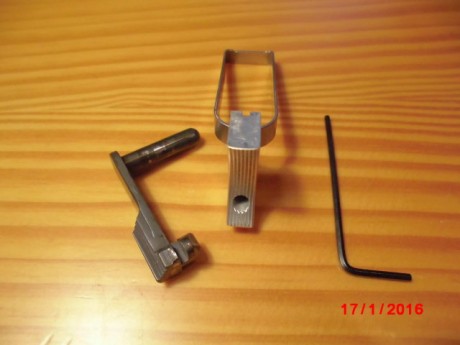 Busco recambios de 1911 monohilera de 5" y 6", a poder ser no originales.
Si tienes piezas y 70