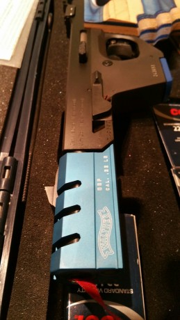 Hola compañeros.
Por dejar la afición del tiro vendo todas mis pistolas.
Esta en concreto es una Walther 11
