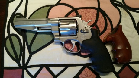 Hola Compañeros.
Por motivos de dejar la afición del tiro vendo todas mis pistolas.
En este caso es un 00