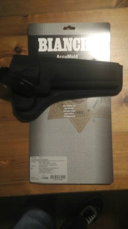 Vendo funda de cordura marca BIANCHI para revolver Colt Python de 6", Smith & Wesson y Ruger 61