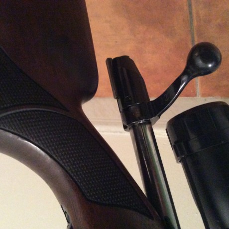 Vendo SAKO 75 Valmint. Cañon pesado flotante 61 cm, gatillo al pelo. Monturas Sako, visor Hawke 6,12x46. 151