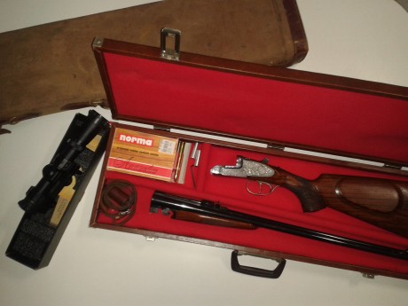 Vendo rifle express paralelo de la marca EGO, hecho artesanal en España, con pletinas grabadas, doble 02
