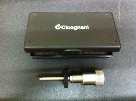 Vendo tornillo para torreta de BR de la marca Ciccognani nuevo a estrenar por falta de uso.
55€ portes 01