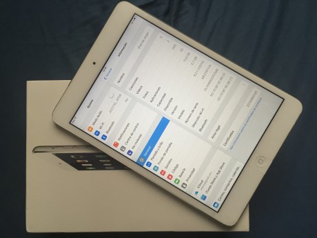 vendo IPAD RETINA 16GB SOLO WIFI, perfecto estado, sin golpes, ni pixeles muertos, ni ralladuras en cristal, 00