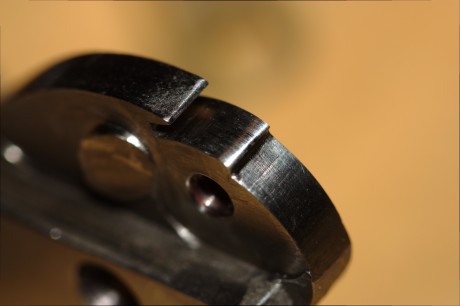 Hola.

Tengo dos revólveres Uberti un "Improved" con armazón forjado y uno en acero inoxidable. 140