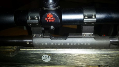Un amigo se vende esta carabina con visor Hakko 6-24x50 y maletín tal como se ve en la foto, por 550€ 00