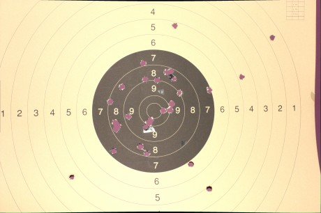 Hola.

Tengo dos revólveres Uberti un "Improved" con armazón forjado y uno en acero inoxidable. 161