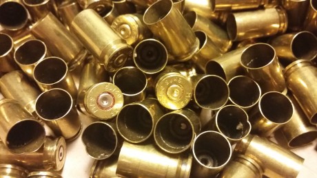 Hola. Vendo 240 vainas de un solo tiro del calibre 9mm Makarov (9x18), todas marca MFS, pistón boxer, 00