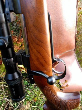 Vendo CZ Stutzen 8x57 JS con muy poco uso. Perfecto de pavón y maderas.Gatillo con pelo francés.
 Incluyo 10