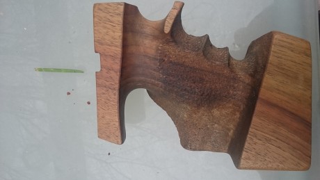 Cacha Hamerli 280 Morini Talla S. Sin retocar en perfecto estado.

Esta en Madrid.

90€ con envio incluido. 02