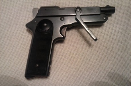 Se vende JO.LO.AR calibre 9 corto y guiada en "F", excelente estado de conservación. Nuevo precio 00