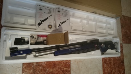  Vendo carabina de competición Feinwerbau P70 COMPLETAMENTE NUEVA, SIN USO.

La carabina está completamente 00