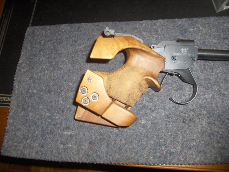 Hola: Vendo cacha Rink para la Morini de Libre. Como se puede ver en la primera foto, es S (pequeña), 01