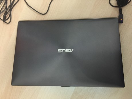 Hola compañeros de foro. Vendo un portátil asus de 11'6 pulgadas.
Modelo ux21e gama profesional del año 01