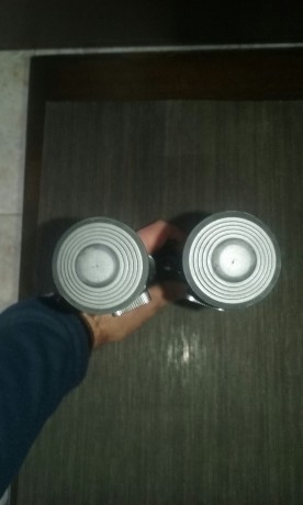 Vendo, en perfecto estado:

 a) Bipode Harris : VENDIDO 

b) Anillas Warne bajas (de 1") . Vendo 02