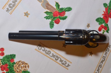 Buenas tardes.

Vendo este precioso revolver por 350€ al no darle apenas uso. Lo he usado 5 veces solamente, 12