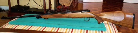 rifle de cerrojo de la casa HEYM modelo SR21, prácticamente  nuevo (tres cajas de balas quemadas), por 40