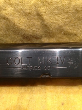 Vendo Colt 1911 9mms. Parabellum, bicolor MK IV serie 80 Government Model.
Precio 500 € o cambiaría por 20