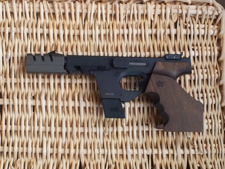 ¡ Hola a todos !
Pues eso, dispuesto a renovar mi armero pongo a la venta esta WALTHER EXPERT cal. 32WC 00