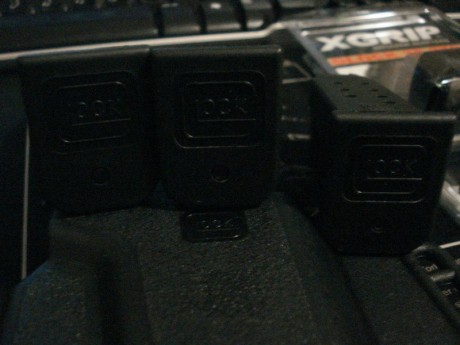 Buenas a todos.

Como ya vendí mi Baby Glock 26 de 4 gen...

  Pues lo citado en el título, VENDO LO QUE 01