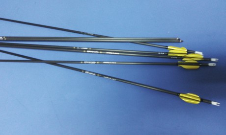 Vendo 7 flechas con tubos Easton A/C/C Superlite 3L-18/620. Cortadas a 73.5 cm, con culatín y emplumadas 00