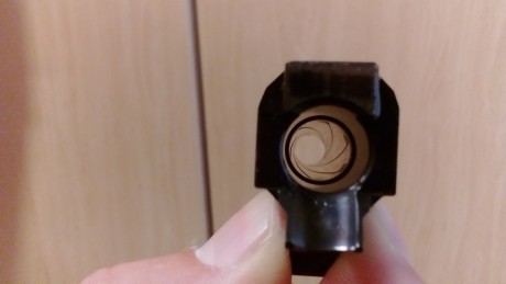 Buenas a todos :
   Vendo una magnífica Sig Sauer P228 de las hechas en Alemania. En estado impecable, 150
