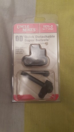 Se vende porta-fusil para remington 7400 con todos sus accesorios. Esta nuevo solo sacado del embalaje 01