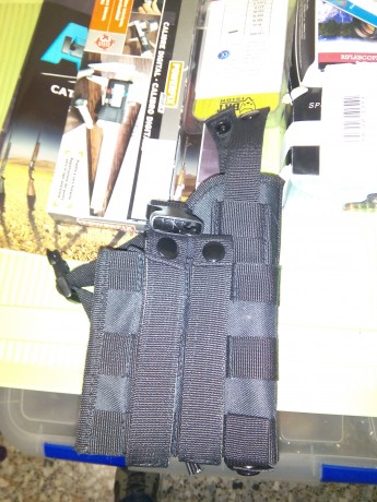 hola se vende varios accesorios para glock
alfombra con el despiece
cartuchera y dos cartucheras para 01