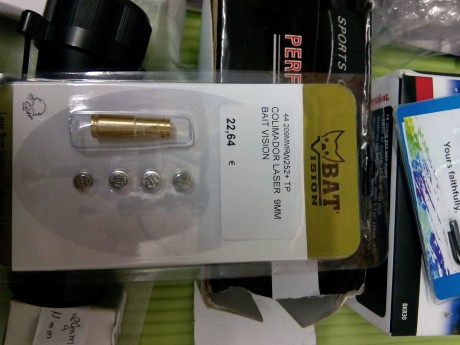 hola se vende varios accesorios para glock
alfombra con el despiece
cartuchera y dos cartucheras para 11