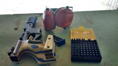 Vendo Walther GSP Expert calibre 22 azul talla M guiada en Abril del 2015 por 1.200€ esta impecable la 00