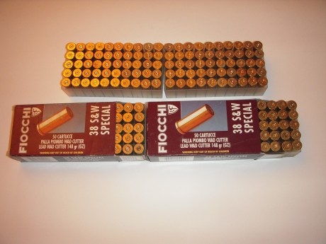 Dispongo de vainas FIOOCHI del 38 SP de un disparo con sus envases completos 70,00 € las 500 unidades 00