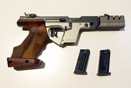 Se vende PISTOLA WALTHER modelo GSP Expert , cal. 22LR
Nueva, con cachas ergonómicas y ajustables a la 01
