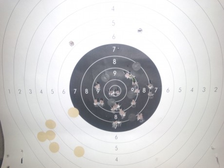 Hola.

Tengo dos revólveres Uberti un "Improved" con armazón forjado y uno en acero inoxidable. 160