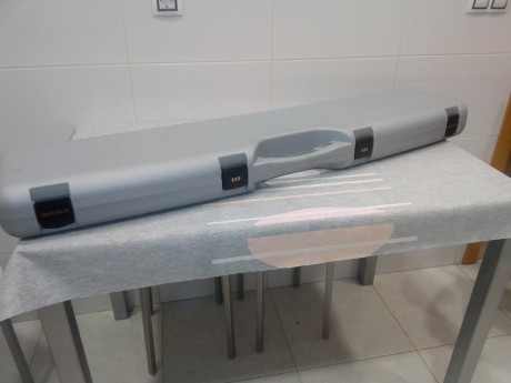 Buenas a todos,

Informaros que ya está todo vendido excepto el maletín que igual me lo quedo, y si no 30