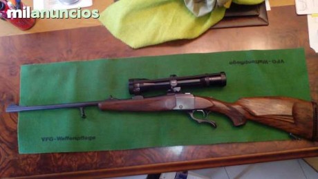Particular vende, por retirarse, panoplia de 4 rifles: 2 express, 1 monotiro y 1 Benelli Argo, así como 30