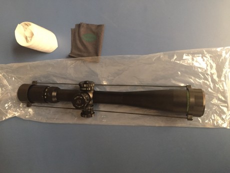 Vendo visor Mueller 8 -32X44 MD, tubo de 30mm. 
Características:
-Ópticas completamente multi-revestidas
-Retícula 01