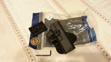 Estado impecable, no mas de 150 disparos,desconector de 2 kg, tapa de empuñadura y funda de polímero nivel 10