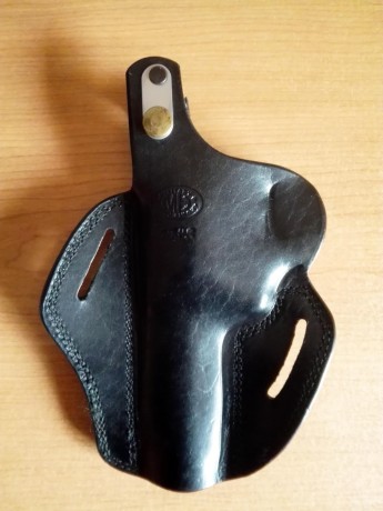 Un amigo vende una funda para revolver,el la usaba con uno de 6 pulgadas.
Está usada pero en perfecto 01