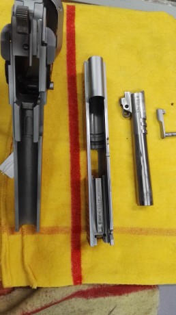 Buenas, un compañero me ha pedido que ponga a la venta su HPS con armazón STI 2011 cromada y de 9mm.

La 101