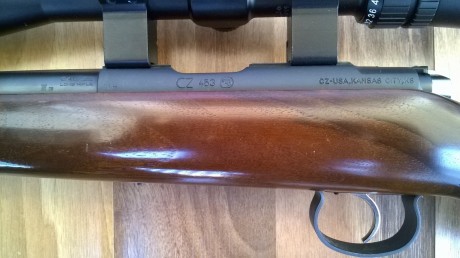 Vendo Carabina CZ 453 VARMINT - Cañón pesado - en muy buen estado

Incluyo 2 Cargadores 
Funda 
El Visor 01
