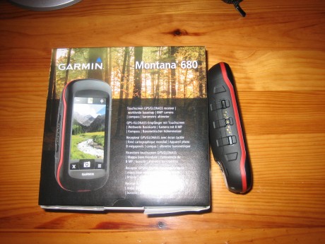 Hola. Vendo Garmin Montana 680. Extras:. Funda de protección, tarjeta externa de 32G. Mapa Topo Hispania 11