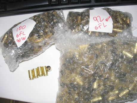 Saludos.....hace poco compré una SPS del 9 con el cañon y demás del 40 sw....en el lote venían piezas, 00