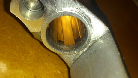 Hola.

Tengo dos revólveres Uberti un "Improved" con armazón forjado y uno en acero inoxidable. 150