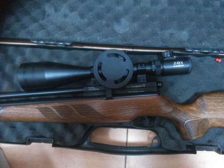 Buenas. 

Lo dicho, vendo este pedazo de visor, practicamente nuevo. Menos de 50 tiros sobre una BSA Buccaneer. 00
